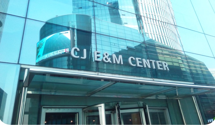 K-Pop Entertainment Companies & Idol Restaurant Private Tour