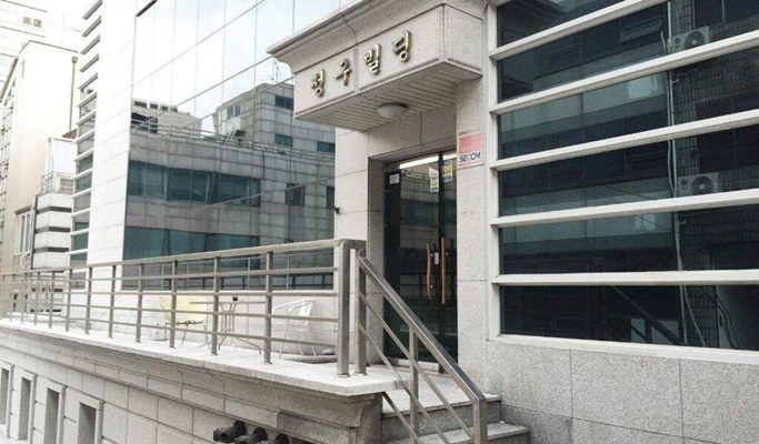 K-Pop Entertainment Companies & Idol Restaurant Private Tour