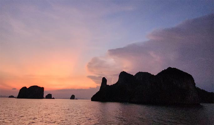 Krabi 7 Islands 1 Day Sunset Tour (+ BBQ Dinner/Snorkeling) (Speedboat/longtail boat) (+ Hotel Transfer)