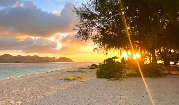 Krabi 7 Islands 1 Day Sunset Tour (+ BBQ Dinner/Snorkeling) (Speedboat/longtail boat) (+ Hotel Transfer)