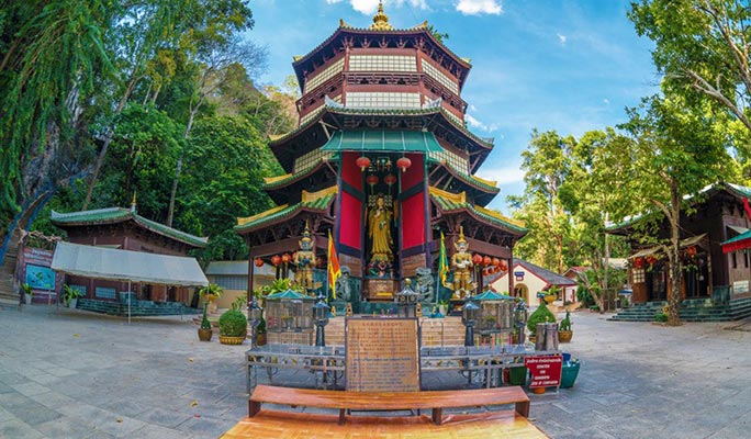 Krabi Jungle 1 Day Tour: Hot Spring + Emerald Pool + Tiger Cave Temple  (+Lunch) (+ Hotel Transfer)