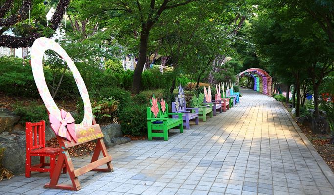 Gwangmyeong Cave + Anseong Farm Land + Ansan Starlight Village Photoland Afternoon Tour (~Dec)