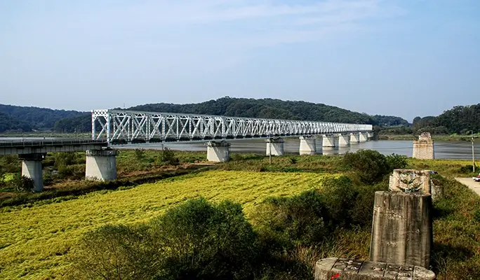 Paju DMZ 1 Day Tour: Imjingak Park + Freedom Bridge + 3rd Tunnel + Dora Observatory - from Seoul
