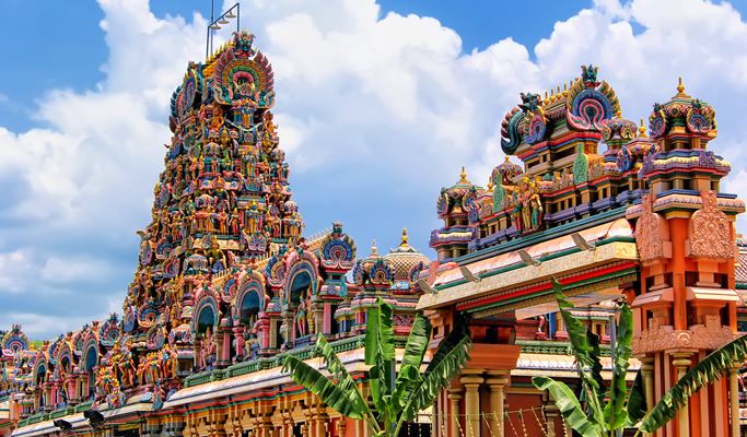 Kuala Lumpur Little India + Pasar Seni + Petaling Street + Royal Selangor Visitor Centre + Kuala Lumpur Craft Complex 1 Day Shopping Tour