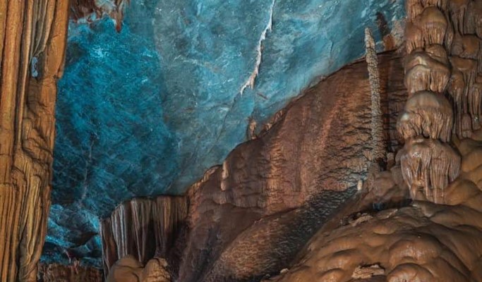 Paradise Cave & La Vang Church 1 Day Tour - from Hue City