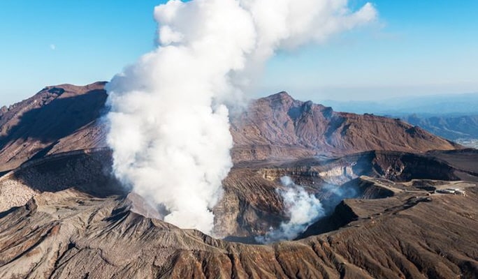 Aso Volcano & Kusa Senri & Dazaifu Tenmangu Shrine & Kumamoto Castle 1-Day Tour From Fukuoka