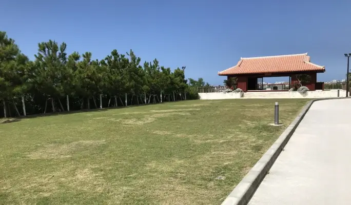 Karate Experience in Okinawa - Break a Tile