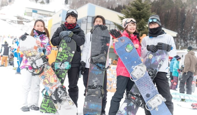 Dynaland滑雪場：１日纜車通行證＆接駁巴士套票 大阪出發
