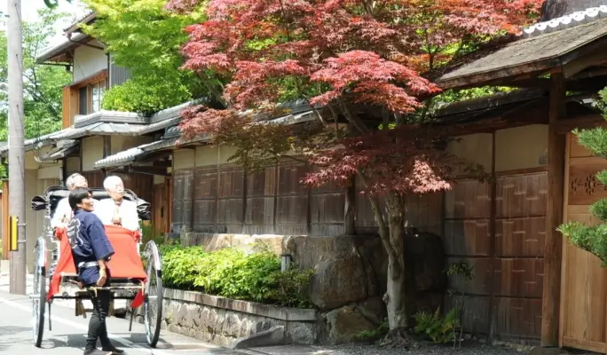 Private Charter Rickshaw Ride in Kyoto Higashiyama – Explore Tradition in Style with Ebisuya Rickshaw