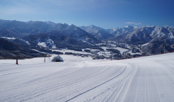 Iwappara Ski Resort: 1-Day Lift Pass + Equipment/Clothes Rental Package