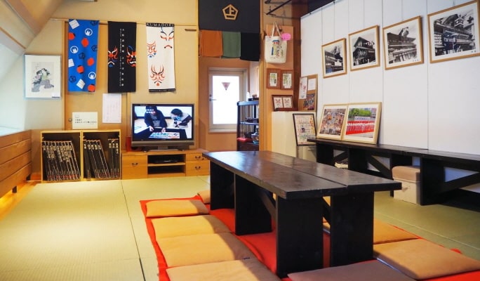Osaka Kamigata Ukiyo-e Museum Admission Ticket & Ukiyo-e Woodblock Print Experience