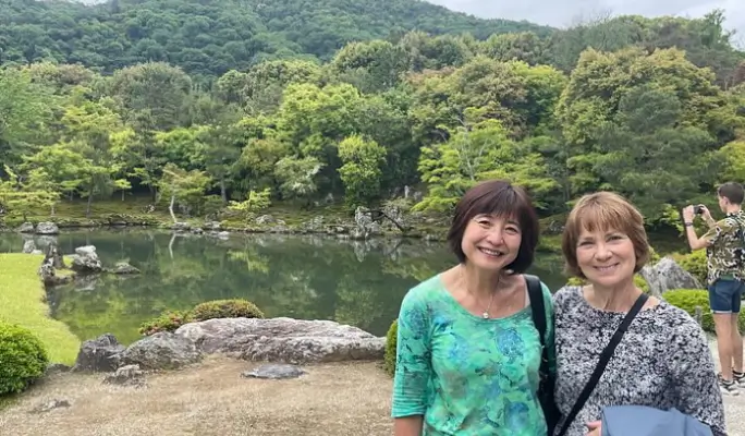 Kyoto Private Walking Tour &  Sushi Making Experience with Licensed Guide