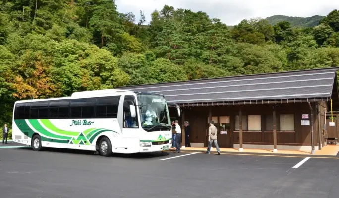 Shirakawa-go Bus Ticket from/to Takayama Nohi Bus Center (Non-reserved Seat)