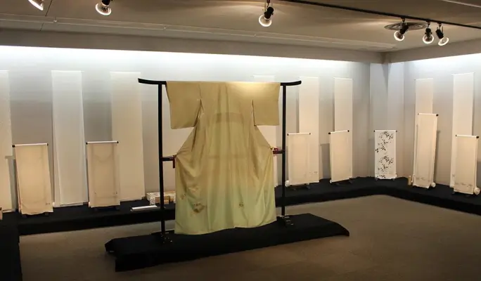 Silk White Fabric Museum & Yuzen Gold Painting Experience