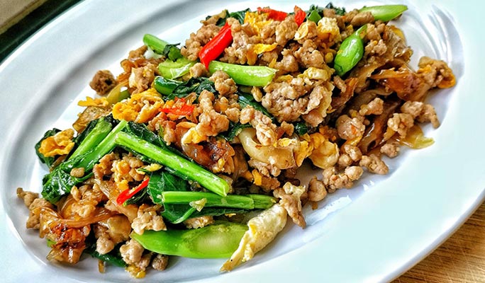 Thai Cooking Class + Local Market Tour by Maliwan Thai Cooking Class in Bangkok