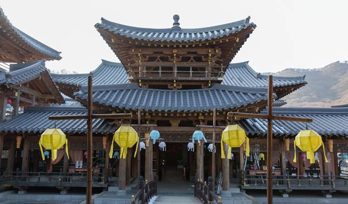 MBC Dae Jang Geum Theme Park Ticket & Shuttle Bus Package (Half day)
