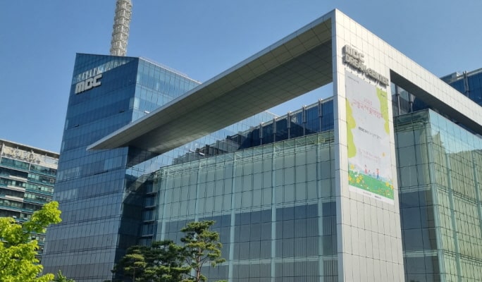 MBC 戏剧制作中心 1 日游（可选参观戏剧彩排／《蒙面歌王》彩排）
