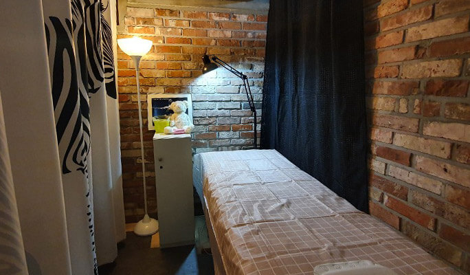 K-Beauty: Seoul Waxing Salon with an English Speaking Beautician