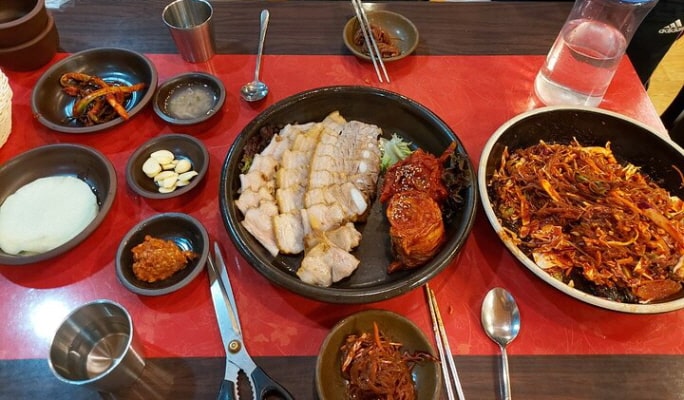 MMCA National Art Museum & Korean Cuisine Half Day Tour
