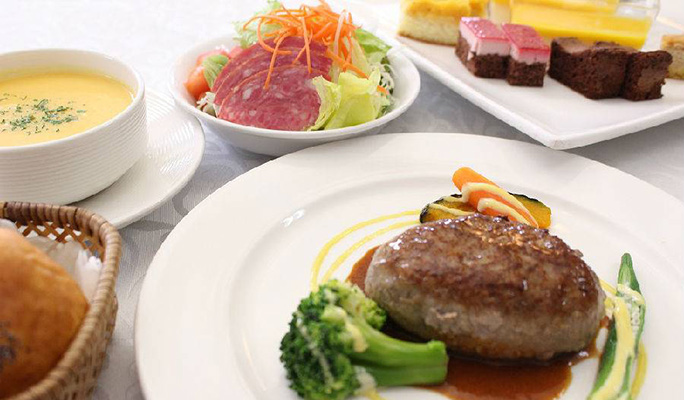 Moby Dick Dinner Cruise in Naha, Okinawa