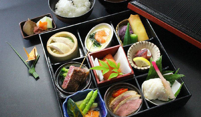 Moby Dick Dinner Cruise in Naha, Okinawa