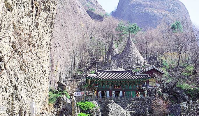 Mt. Deogyusan & Maisan Winter Wonderland 1 Day Tour (Dec 20~Jan 31)