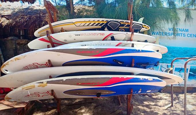 Mui Ne Surfing & Wind Surfing Experience (Lesson/Equipment Rental)