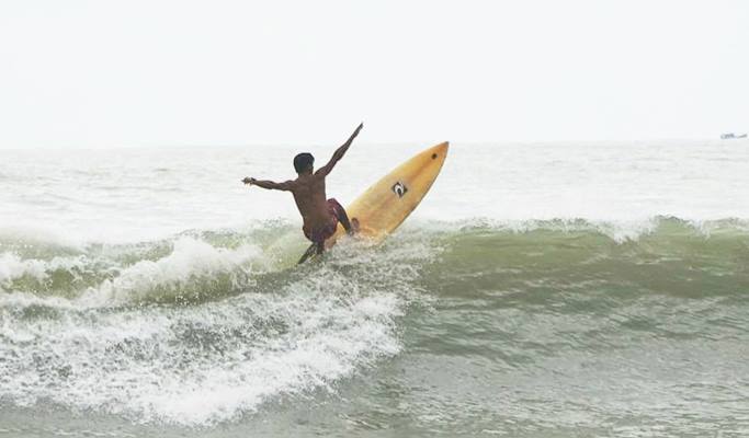 Mui Ne Surfing & Wind Surfing Experience (Lesson/Equipment Rental)