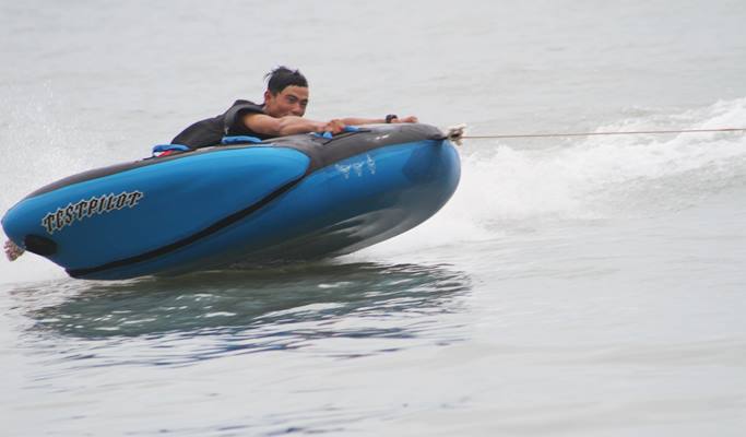 Mui Ne Banana Boat/Towable Tube Ride