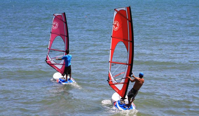 Mui Ne Surfing & Wind Surfing Experience (Lesson/Equipment Rental)