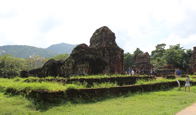 My Son Sanctuary 1 Day Tour - from Da Nang (+Kim Bong Carpentry Village / Boat Ride Option)