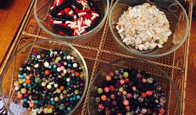 Traditional Mother-of-Pearl Lacquerware Craft Experience