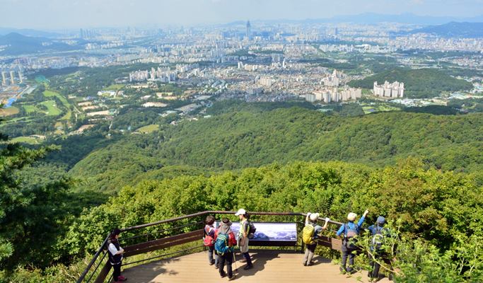 Seoul Sky (Lotte World Tower) + Namhansanseong Fortress 1 Day Tour