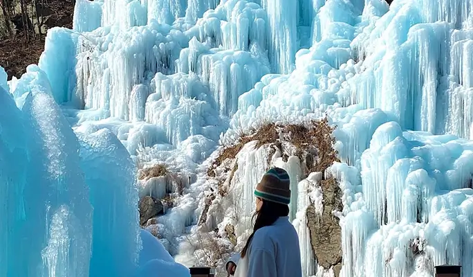 Seoraksan and Nami Island (+ Eobi Ice Valley) 1 Day Tour - from Seoul (Sept 16~Feb 28)