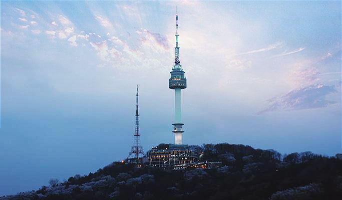 Seoul Walking Tour: Namsan Park & N Seoul Tower Evening 