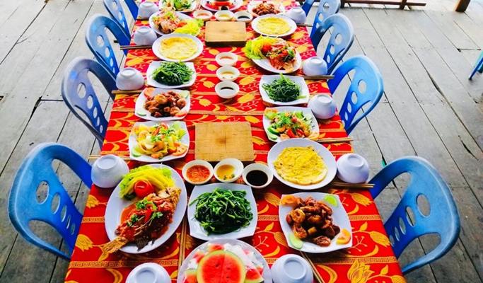Nha Trang Bay Island Hopping Tour (+ Lunch/Snorkeling)(+ Water Activity Options)