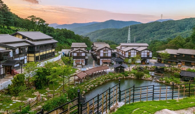 Nijimori Studio + Korean Culture Experience Tour (+ Laveniche/ Majang Lake/ Shinsegae Outlet)