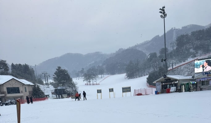 雙板滑雪/單板滑雪一日遊：橡樹谷滑雪場