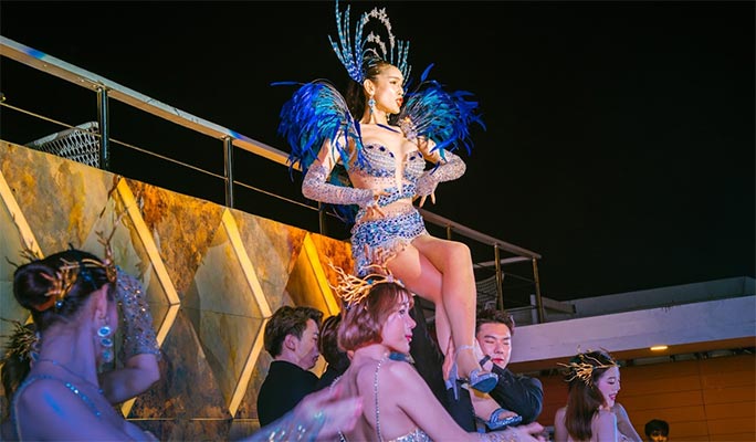 Ocean Sky Pattaya Rooftop Restaurant Buffet Dinner on Oriental Princess  Cruise (+ Cabaret Show)
