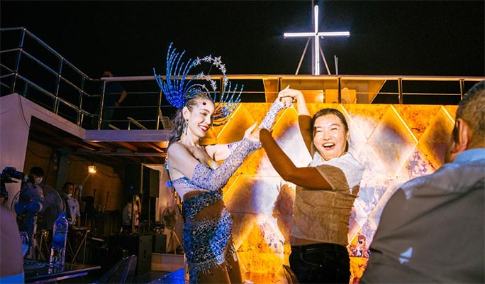 Ocean Sky Pattaya Rooftop Restaurant Buffet Dinner on Oriental Princess  Cruise (+ Cabaret Show)