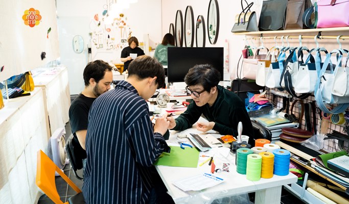DIY Leathercrafts Class near City Hall Station, Seoul