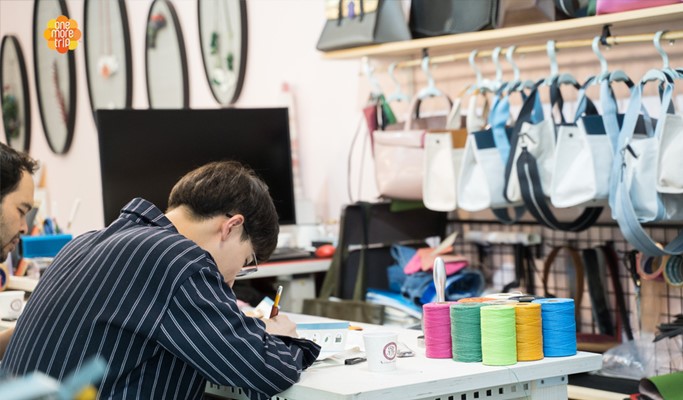 DIY Leathercrafts Class near City Hall Station, Seoul