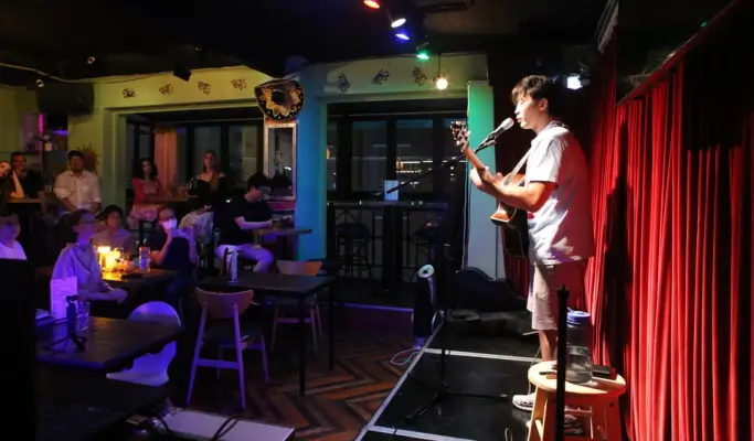 Open Mic Night in Itaewon With Local & International Talent