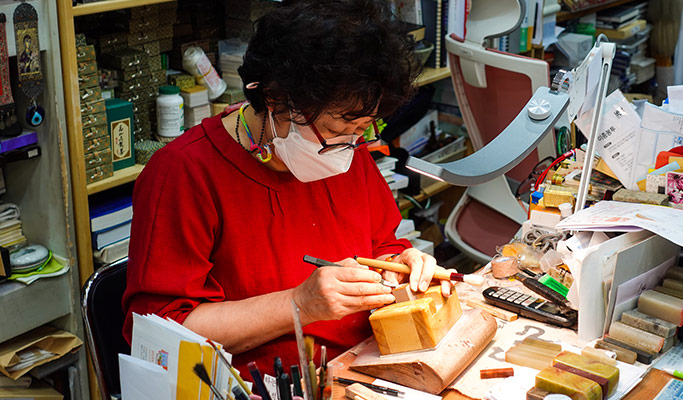 [OraeGage] Bukchon Hanok Village Traditional Art Craft Class (Voucher Pass/ Walking Tour Options)