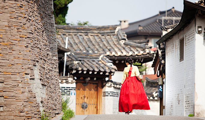 [OraeGage] Bukchon Hanok Village Traditional Art Craft Class (Voucher Pass/ Walking Tour Options)