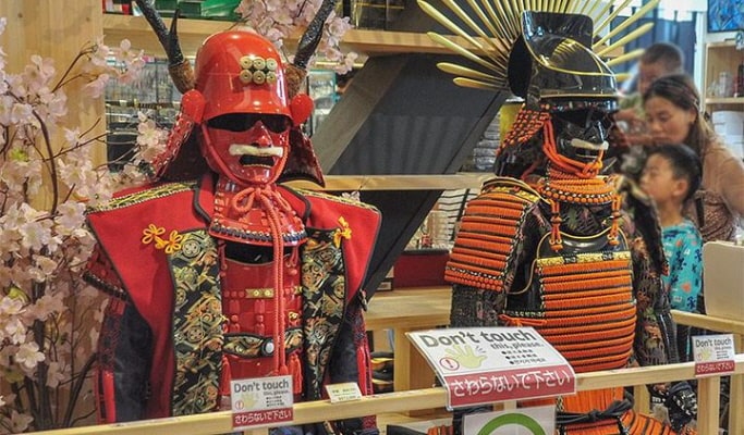Osaka Castle Private Half Day Tour