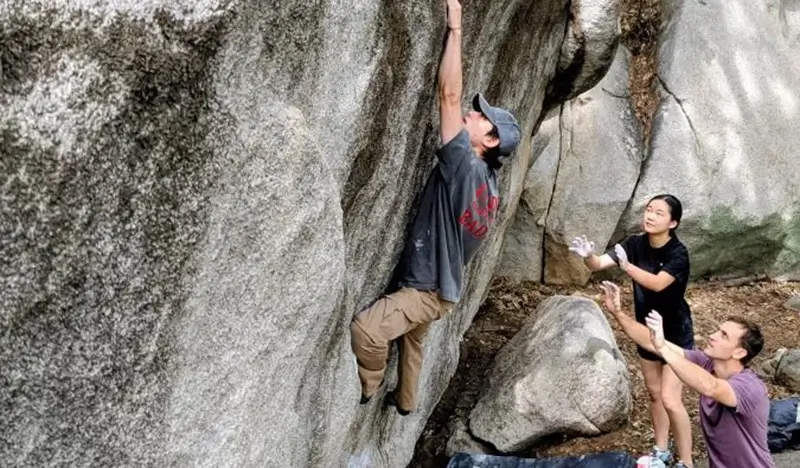 Private Outdoor Bouldering Experience in Anyang near Seoul