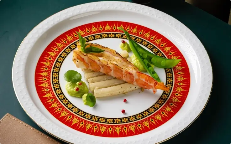 Pre-main dish served at Apsara Cruise by Banyan Tree Bangkok