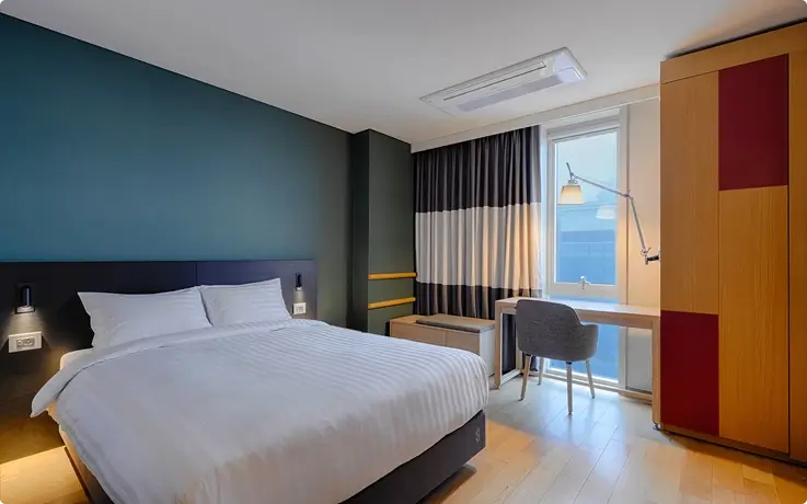 Standard double room of Sonomoon Haeundae in Busan