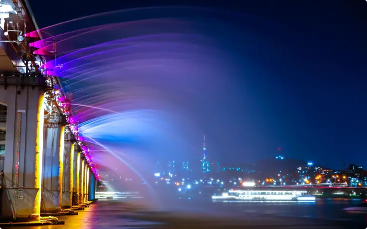 Banpo Bridge Rainbow Fountain